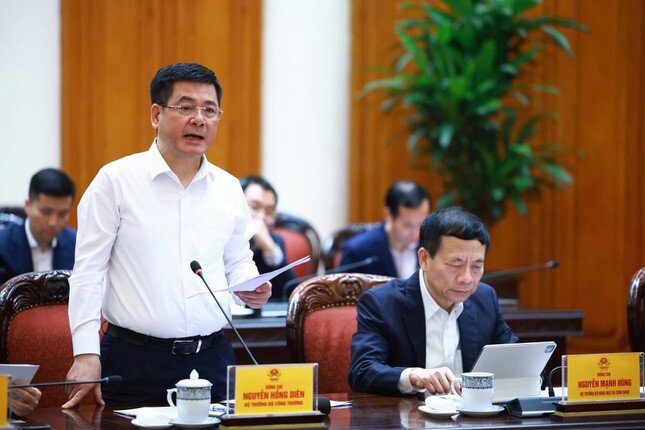 Thủ tướng: Lập ngay tổ 'phản ứng nhanh' sau khi Mỹ áp thuế mới