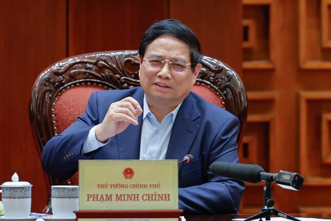 Thủ tướng: Lập ngay tổ 'phản ứng nhanh' sau khi Mỹ áp thuế mới