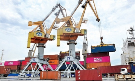 Tổng trị giá xuất nhập khẩu hàng hóa trong tháng 3 đạt 75,39 tỷ USD