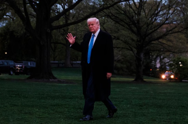 Nhiều trùm doanh nghiệp quay lưng, rạn nứt trong phe ủng hộ ông Trump ảnh 1