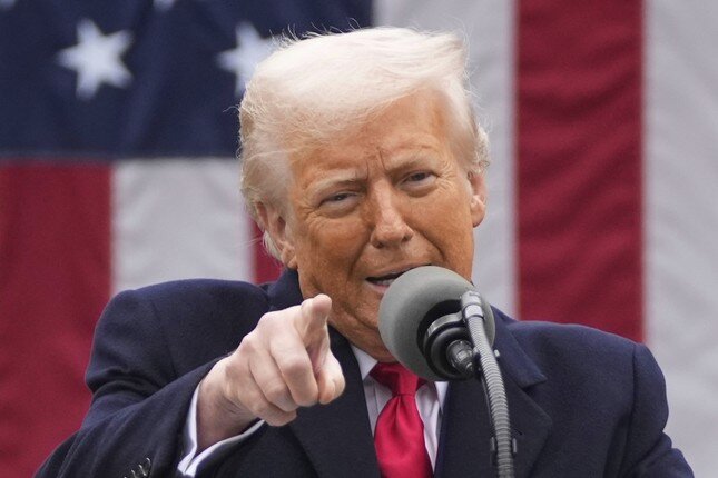 Tổng thống Trump chuẩn bị áp thuế mới với ngành công nghiệp quan trọng của châu Âu