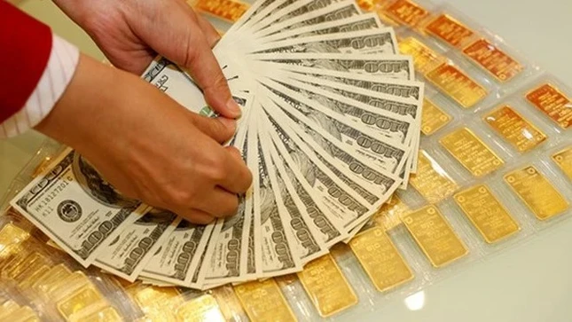 Giá vàng, USD đồng loạt tăng ảnh 1