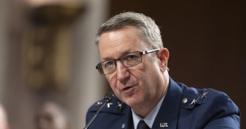 Cựu phi công F-16 trở thành Chủ tịch Hội đồng tham mưu trưởng liên quân Mỹ