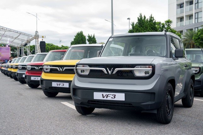 VinFast điều chỉnh giá một số mẫu xe điện ảnh 2