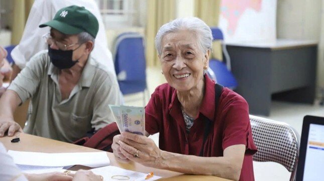 Trợ cấp với người trên 70 tuổi không có lương hưu từ ngày 1/7