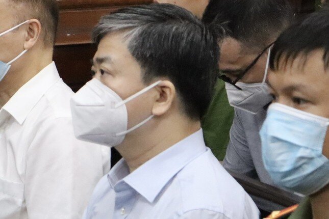 Bị tuyên 28 năm tù, cựu Bí thư Tỉnh ủy Bến Tre xin giảm nhẹ hình phạt ảnh 2