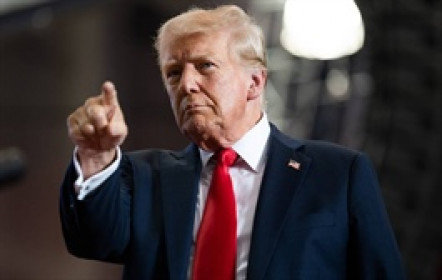 Trump tỏ ý không muốn tiếp tục tăng thuế với Trung Quốc, nói Trung Quốc đã nhiều lần liên hệ