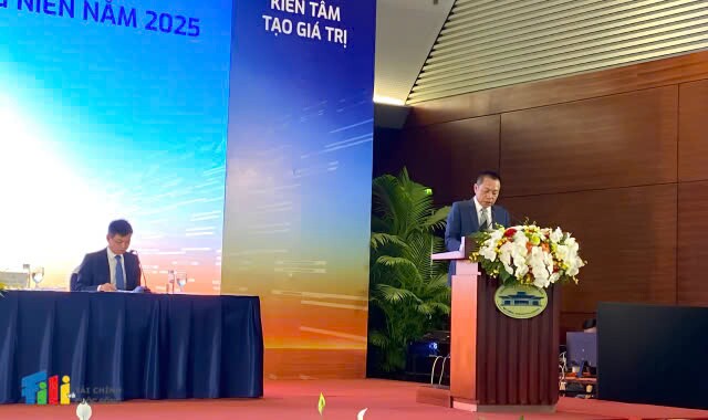 ĐHĐCĐ Đạt Phương: Phần lớn doanh thu BĐS ghi nhận vào 2026-2027, nhà máy kính hoa siêu trắng ưu tiên xuất sang châu Âu