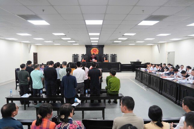 Giám đốc Cty Cổ phần Vàng Phú Cường hầu tòa vì vận chuyển trái phép 426 triệu USD qua biên giới