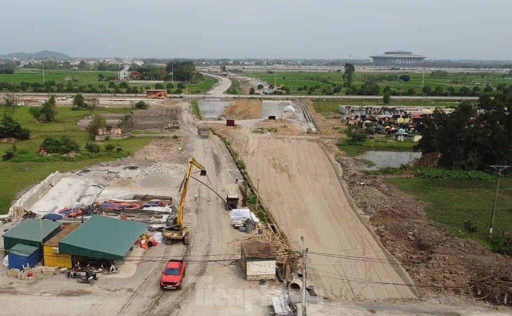 Đoạn đường Vành đai 5 đầu tiên nối với cao tốc Pháp Vân - Ninh Bình sắp hoàn thành