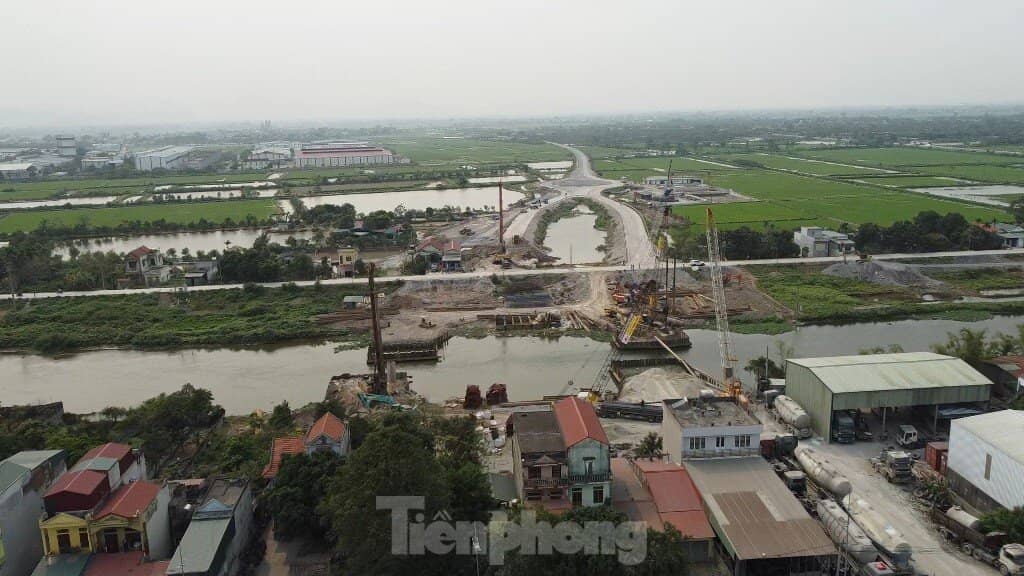 Đoạn đường Vành đai 5 đầu tiên nối với cao tốc Pháp Vân - Ninh Bình sắp hoàn thành
