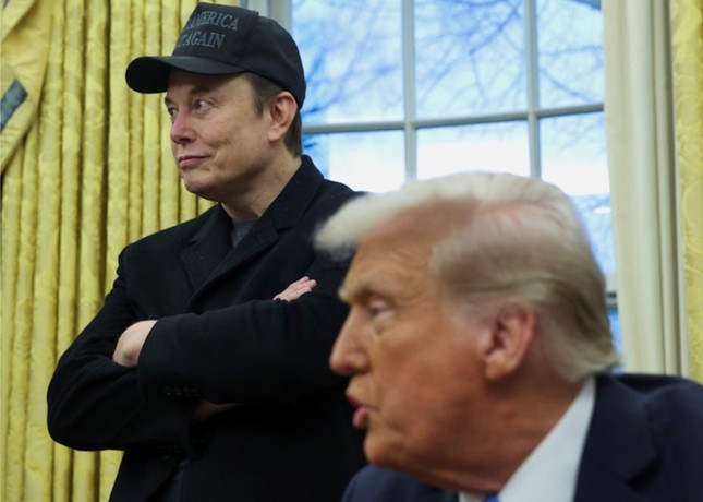 Tesla chật vật, tỷ phú Elon Musk sẽ giảm thời gian làm việc cho Tổng thống Trump
