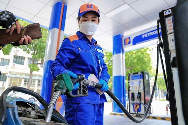 Giá xăng sắp tăng mạnh sau cú chạm đáy 5 năm? ảnh 1