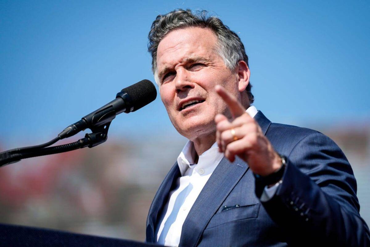 Thượng nghị sĩ McCormick vừa đầu tư Bitcoin, vừa ngồi 