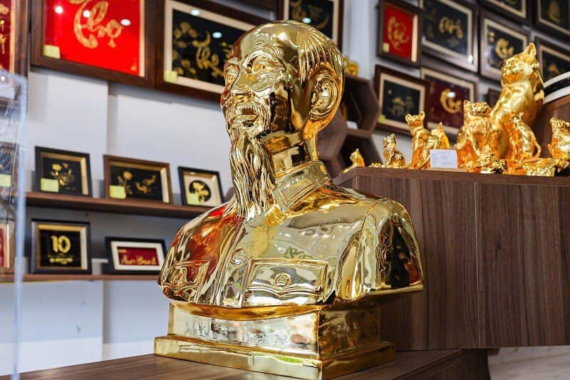 Giữa lúc giá vàng neo ở mức cao, bất ngờ nhiều cửa hàng ra chương trình giảm giá