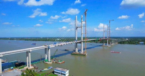 400 người thi công cầu Rạch Miễu 2 không nghỉ lễ 30/4