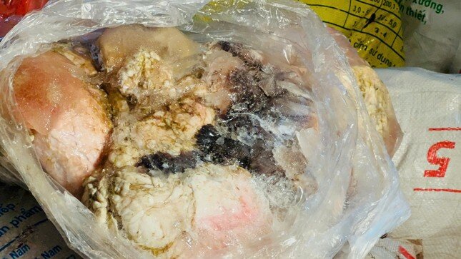 Hà Nội: Phát hiện hơn 10 tấn nội tạng trâu, bò bốc mùi chuẩn bị tiêu thụ trong dịp nghỉ lễ ảnh 3