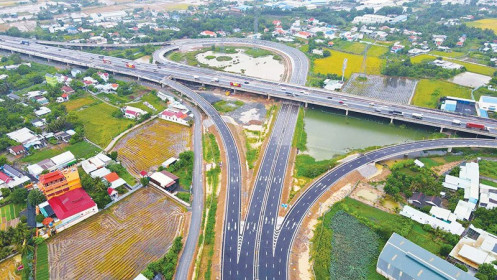 Giải ngân vốn đầu tư công 4 tháng đầu năm ước đạt hơn 14%