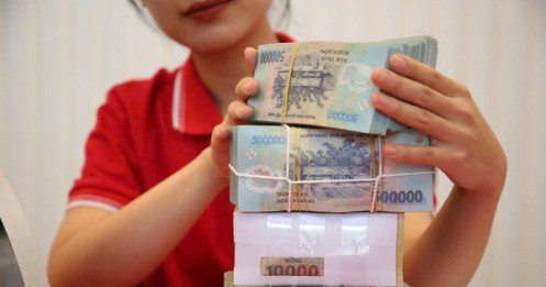 Lãi suất huy động tiếp đà giảm