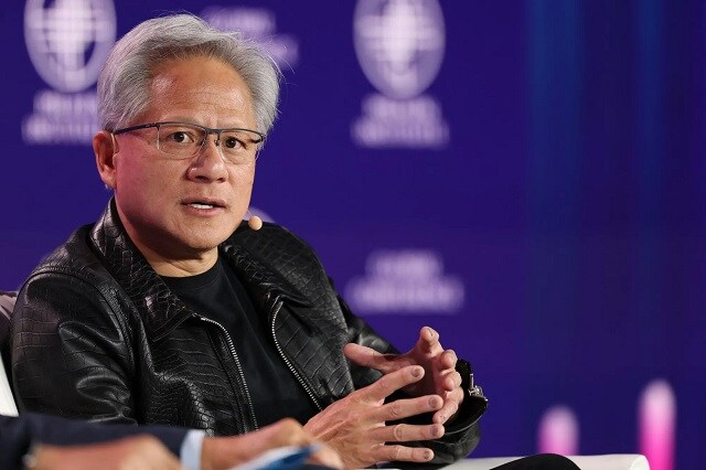 Trump chuẩn bị dỡ bỏ các hạn chế chip toàn cầu, chuẩn bị siết quy định AI