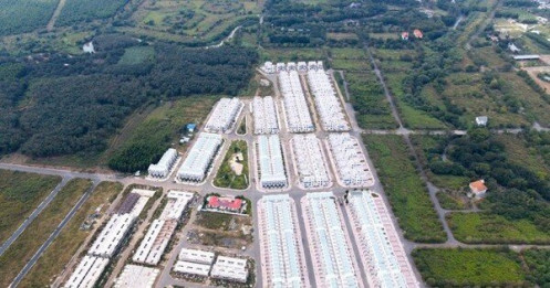 Hàng trăm người mua biệt thự 'ma' của LDG muốn nhận nhà