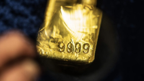 Giá vàng tăng dữ dội qua 3.400 USD/oz sau khi giảm sâu dưới mốc này