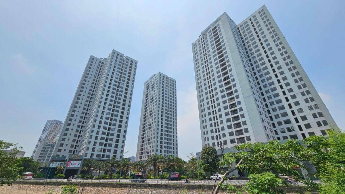 Cận cảnh khu hàng trăm căn hộ được đặt hàng làm nhà tái định cư bỏ hoang giữa lúc dân khát nhà ở ảnh 3
