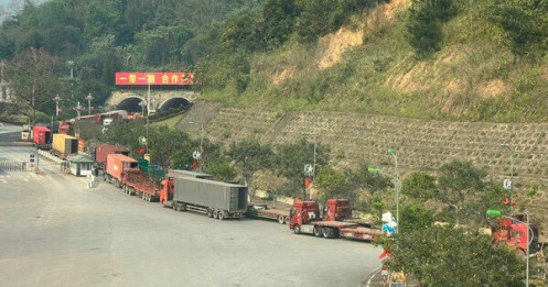 Mức thu phí mới tại cửa khẩu Lạng Sơn