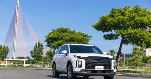 Xe Hàn chạy đua giảm giá trong tháng 5