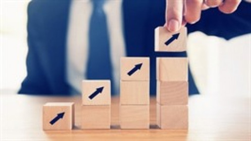 VN-Index vượt 1,260 điểm nhờ VIC dẫn sóng sau thông tin niêm yết Vinpearl