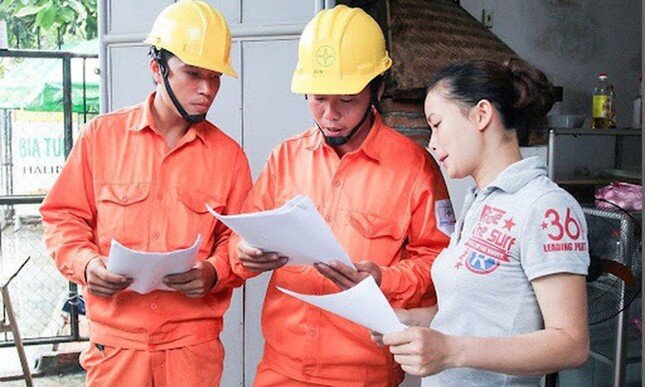 Tăng giá điện: Người dân lo áp lực, doanh nghiệp sợ ‘đu’ thêm phí ảnh 2