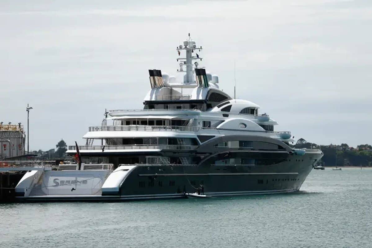 Ngoài làm từ thiện, tỷ phú Bill Gates còn chi tiền cho việc gì?