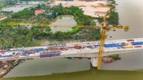 Bộ Xây dựng yêu cầu "siết kỷ cương" sau hàng loạt sự cố cầu đường và cảnh báo tình trạng móc ngoặc, gian dối hồ sơ