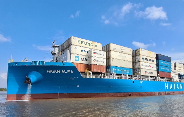 Cổ phiếu hãng tàu Hải An bứt phá giữa cuộc đua kiểm soát quyền sở hữu?