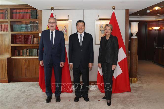 Đột phá đàm phán thương mại với Trung Quốc giúp kinh tế Mỹ tạm thoát nguy cơ suy thoái