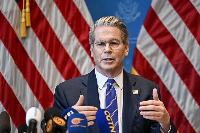 Bloomberg: Đồng USD yếu không được đề cập trong các cuộc đàm phán thuế quan của Mỹ