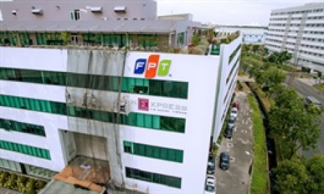 FPT Online chi đậm cổ tức 100%, cổ phiếu tăng 18% qua 1 tháng