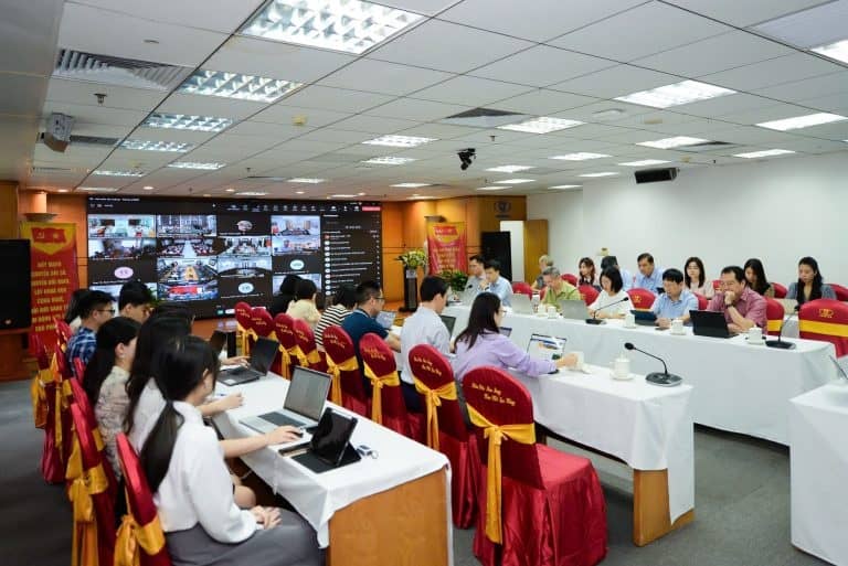 Đàm phán thuế với Mỹ chưa ngã ngũ, Vinatex lo dệt may hụt đơn hàng cuối năm