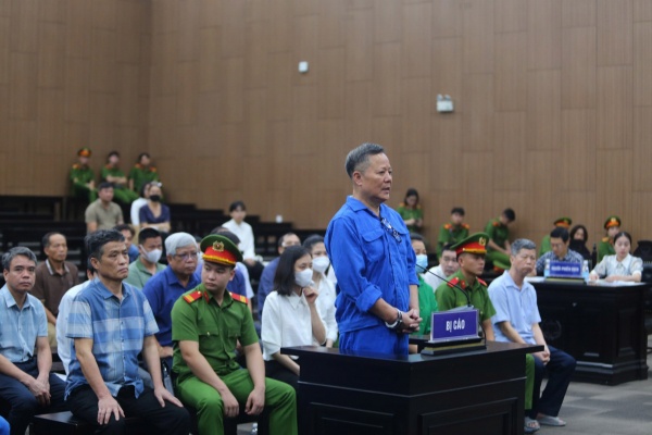 Cựu Thứ trưởng Nguyễn Linh Ngọc “rất đau xót” về hành vi của mình