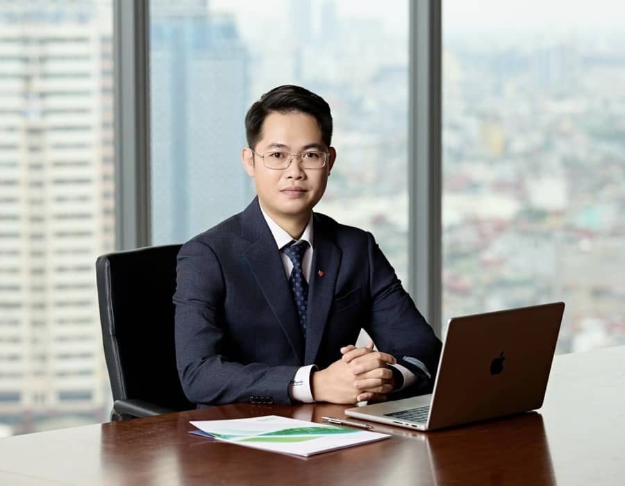 Sau hai năm bán ròng rã gần 6 tỷ USD, khối ngoại toan tính gì khi bất ngờ mua kỷ lục cổ phiếu Việt Nam?