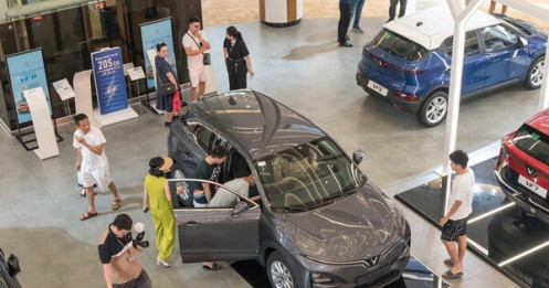 Doanh số ô tô tại Việt Nam suy giảm ở nhiều phân khúc