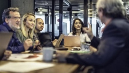 Giới siêu giàu thiếu người quản lý tài sản