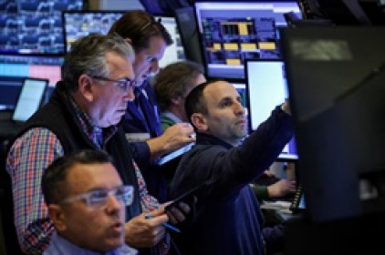 Lần đầu tiên sau 2 thập kỷ, Anh vượt Trung Quốc về lượng nắm giữ trái phiếu Chính phủ Mỹ