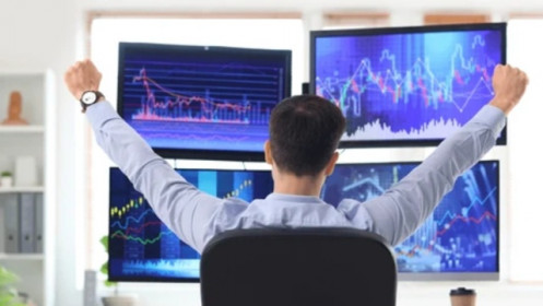 Khối ngoại tung 3.000 tỷ mua ròng tuần qua, gom toàn ngân hàng và bán lẻ