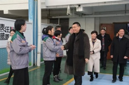 Tỷ phú Trung Quốc thắng đậm 1.5 tỷ USD nhờ vàng, giờ tất tay vào thị trường đồng