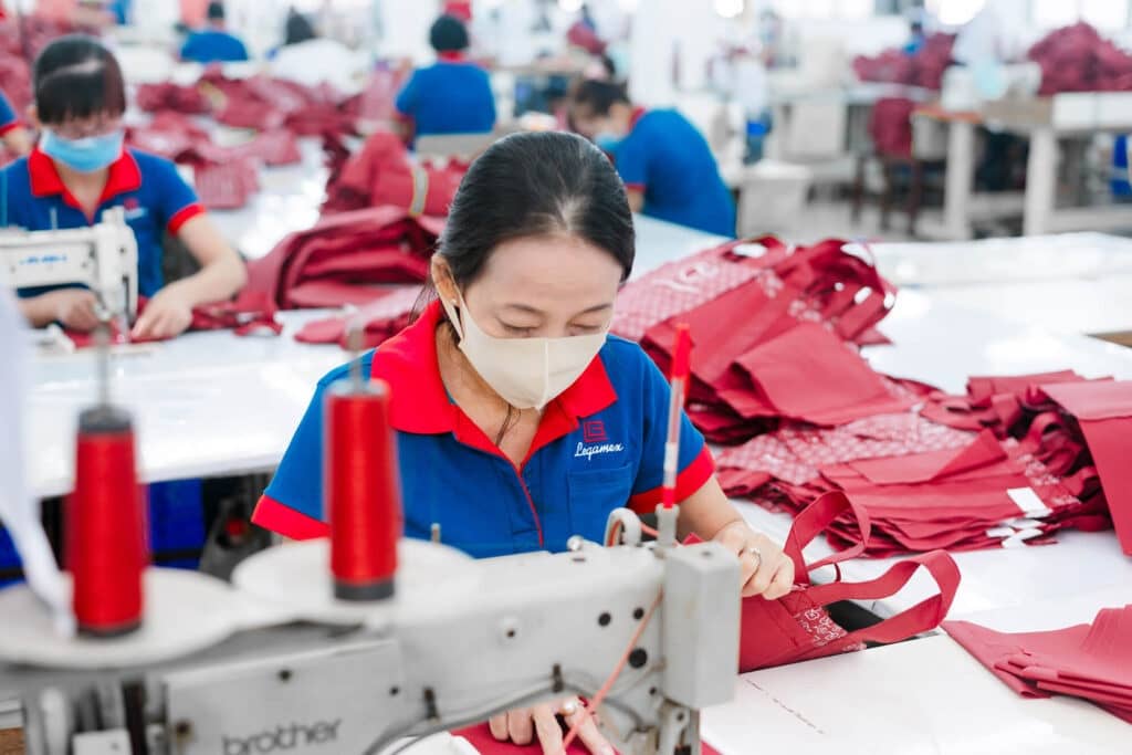 Legamex - biểu tượng dệt may Sài Gòn phải ngưng sản xuất để cắt lỗ