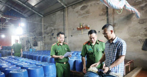 Khởi tố chủ cơ sở sản xuất giá đỗ 'ngậm' thuốc kích thích tăng trưởng ở Bắc Giang