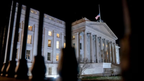 Trung Quốc không còn là chủ nợ lớn thứ hai của Mỹ