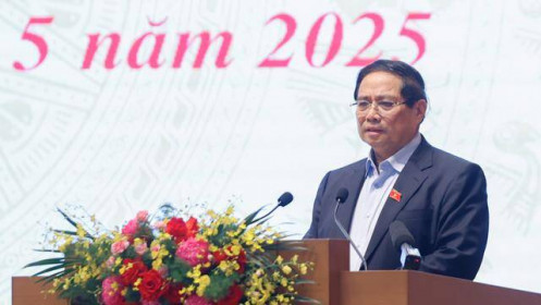 Thủ tướng: Huy động cả hệ thống chính trị để giải phóng mặt bằng, quyết tâm giải ngân 100% vốn đầu tư công năm 2025