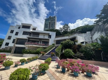 Giới siêu giàu Hồng Kông bán nhà riêng để trả nợ